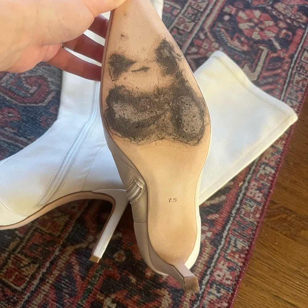 Camila Coelho Cara boots in ivory - white pointed toe stiletto leather boots - Picture 3 of 7